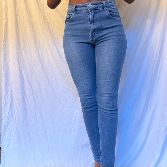 High Rise Blue Jeans - Picture 3 of 3